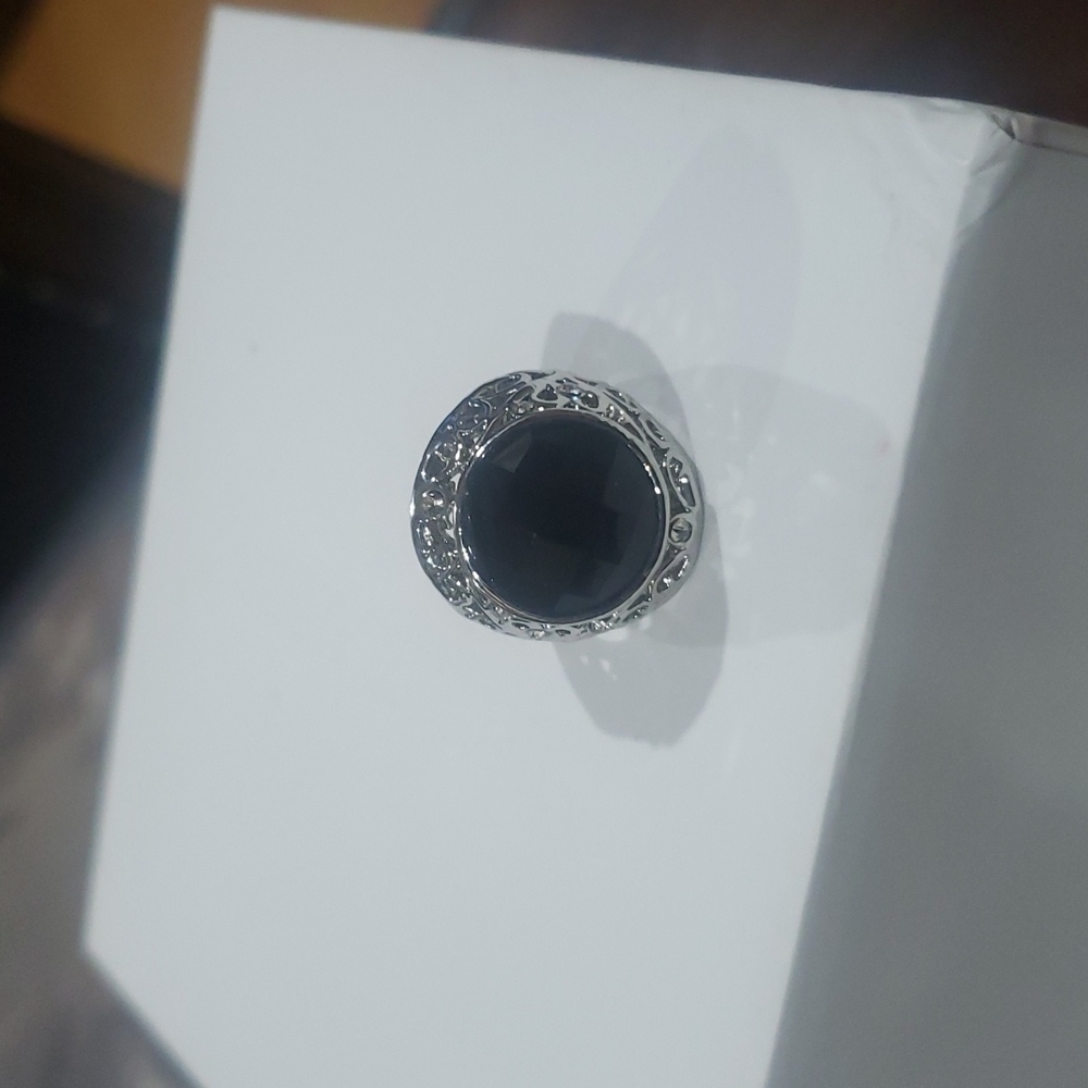 Ring size 6.5 Black - Picture 6 of 9